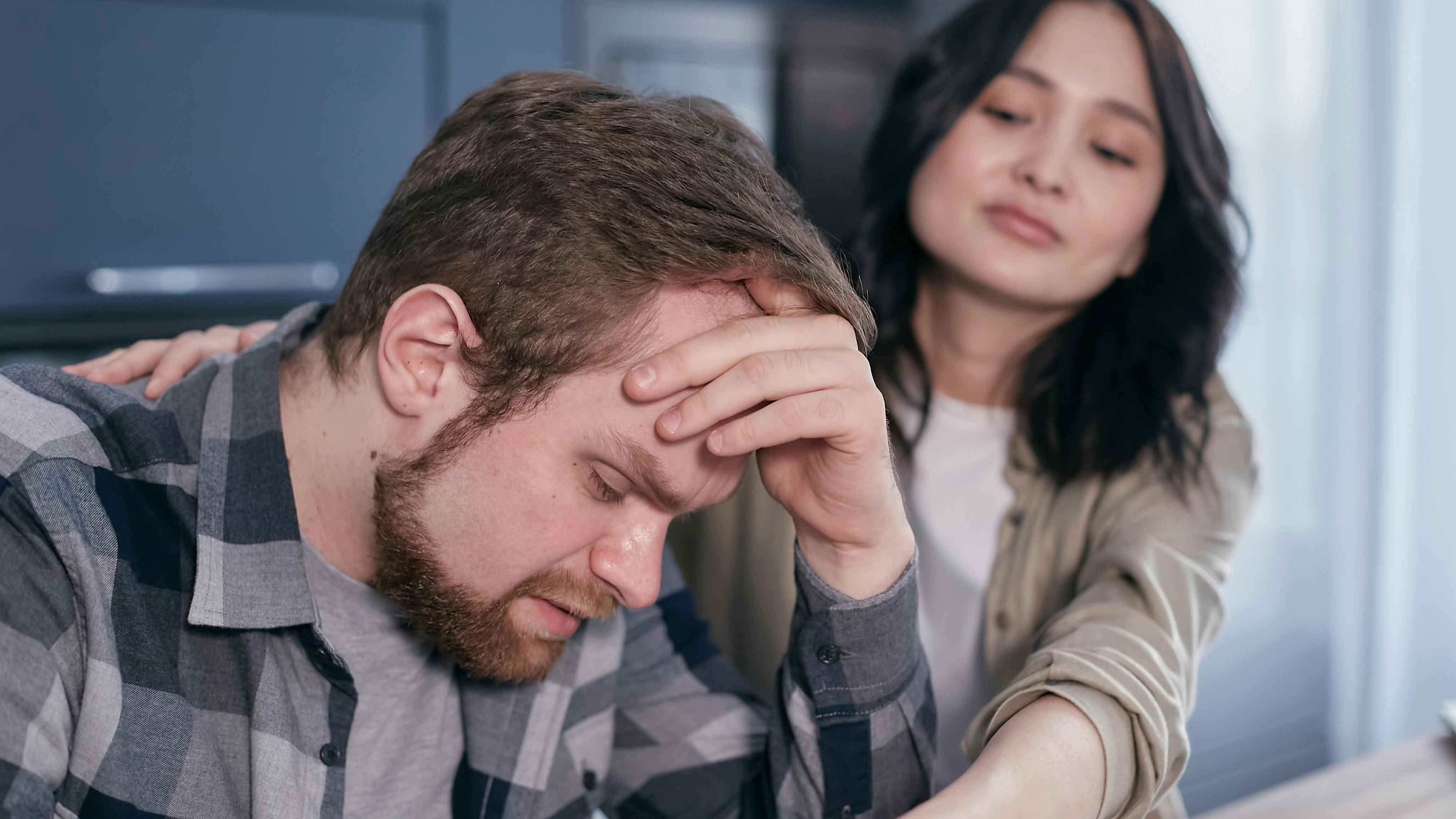 সবার মন জুগিয়ে চলা থেকে নিজেকে মুক্ত রাখার উপায় জেনে নিন