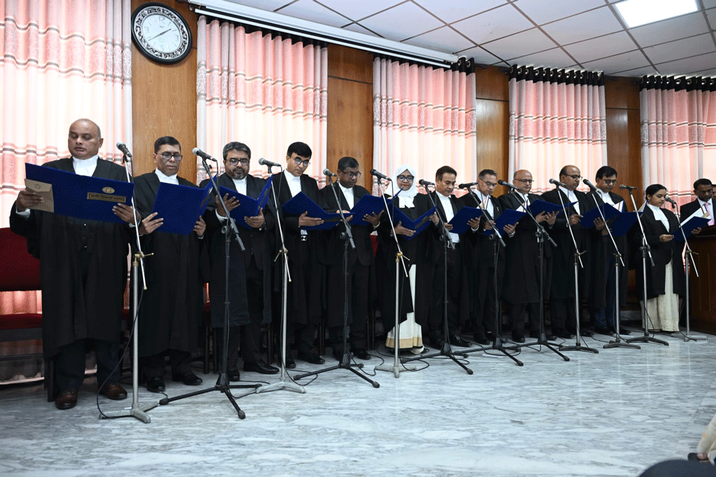শপথ নিলেন নবনিযুক্ত ২৫ বিচারপতি