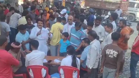 জলাতঙ্কে গরুর মৃত্যু, দুধের প্রসাদ খেয়ে টিকা নিতে হলো ৪৫০ গ্রামবাসীকে
