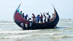 ইনানীতে বন্ধুদের সঙ্গে গোসলে নেমে ভেসে গেল কিশোর, ঘণ্টাখানেক পর মরদেহ উদ্ধার