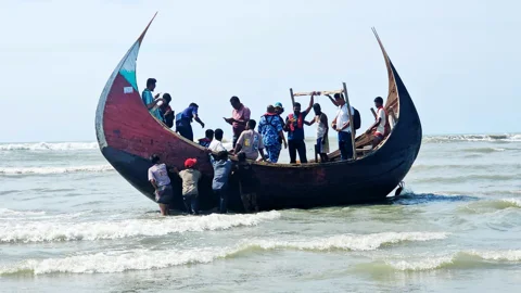 ইনানীতে বন্ধুদের সঙ্গে গোসলে নেমে ভেসে গেল কিশোর, ঘণ্টাখানেক পর মরদেহ উদ্ধার