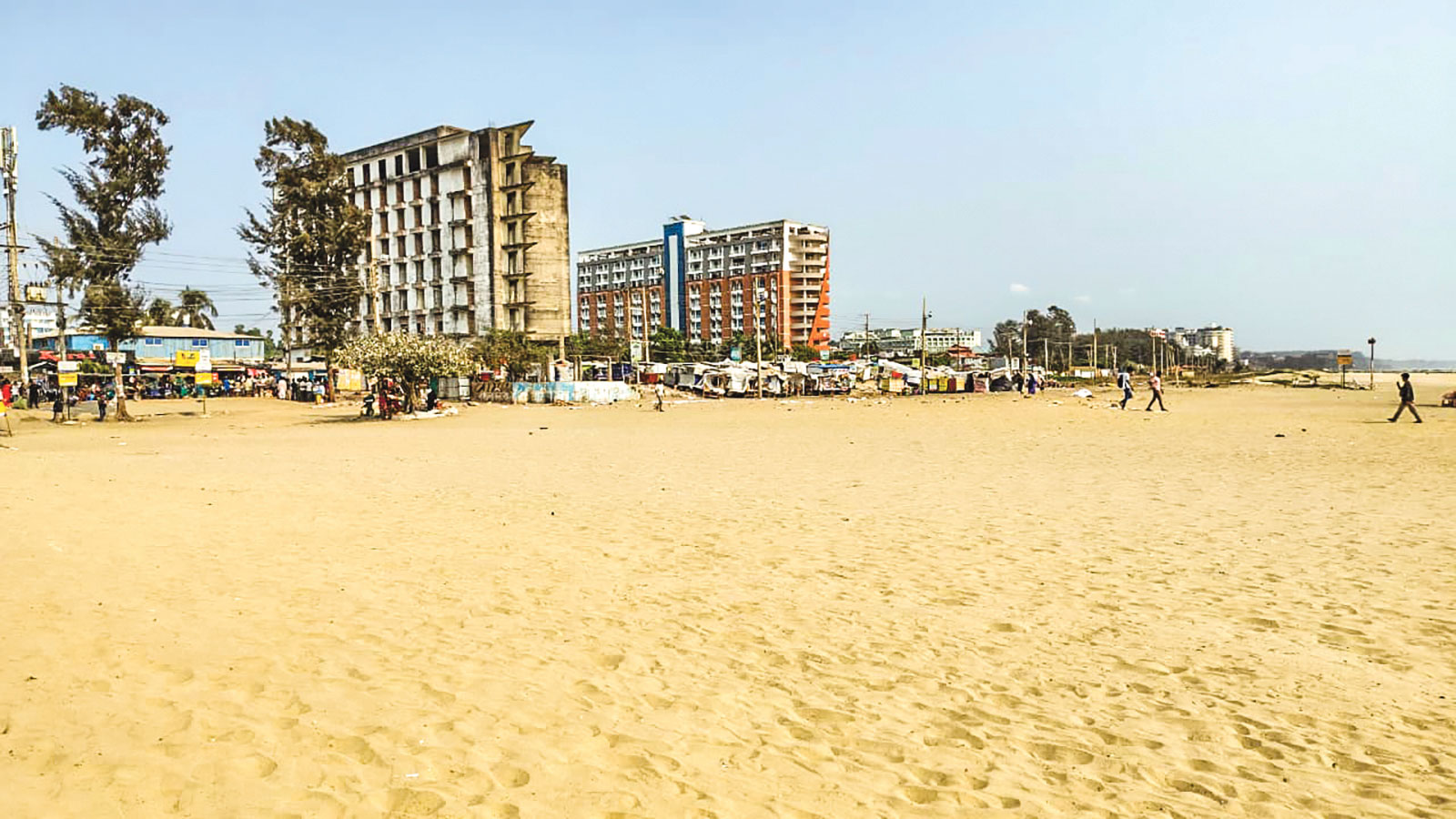 আদি রূপে ফিরছে কক্সবাজার সৈকত