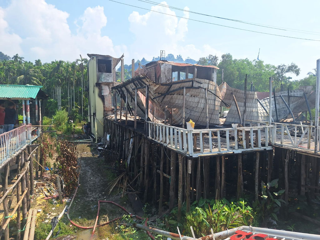 কক্সবাজারে রিসোর্টে আগুনে প্রাণহানি বেড়ে ১০