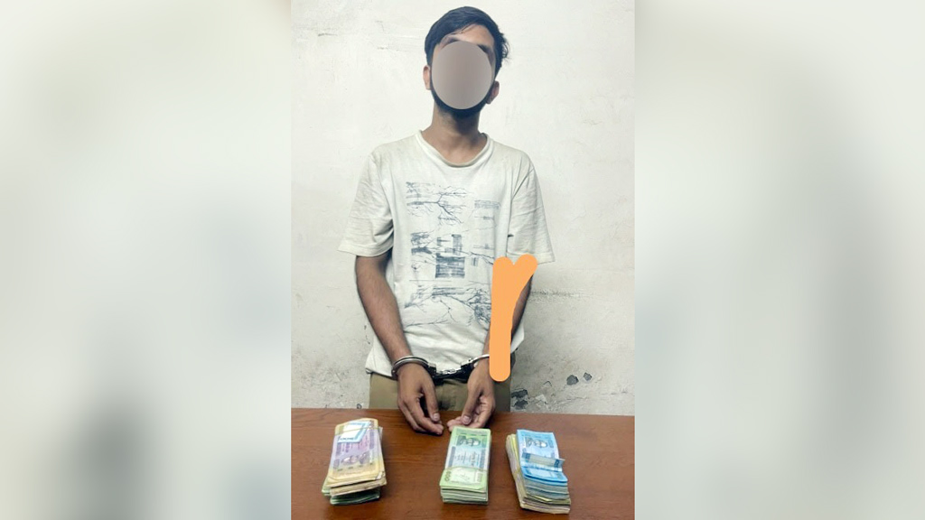 যৌথ ব্যবসার কথা বলে সাড়ে ৭ লাখ টাকার চিংড়ি গায়েব, গ্রেপ্তার ১