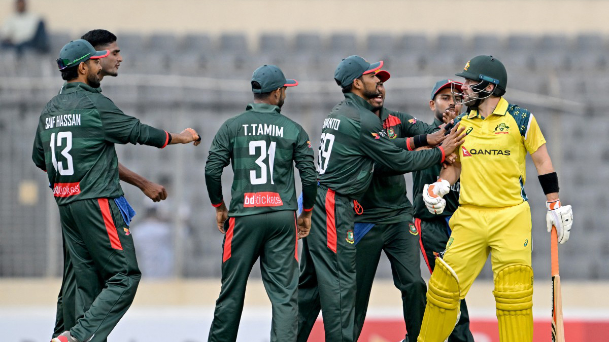 রানার সঙ্গে অস্ট্রেলিয়ার অধিনায়কের ‘ঝগড়া’ থামালেন মিরাজরা