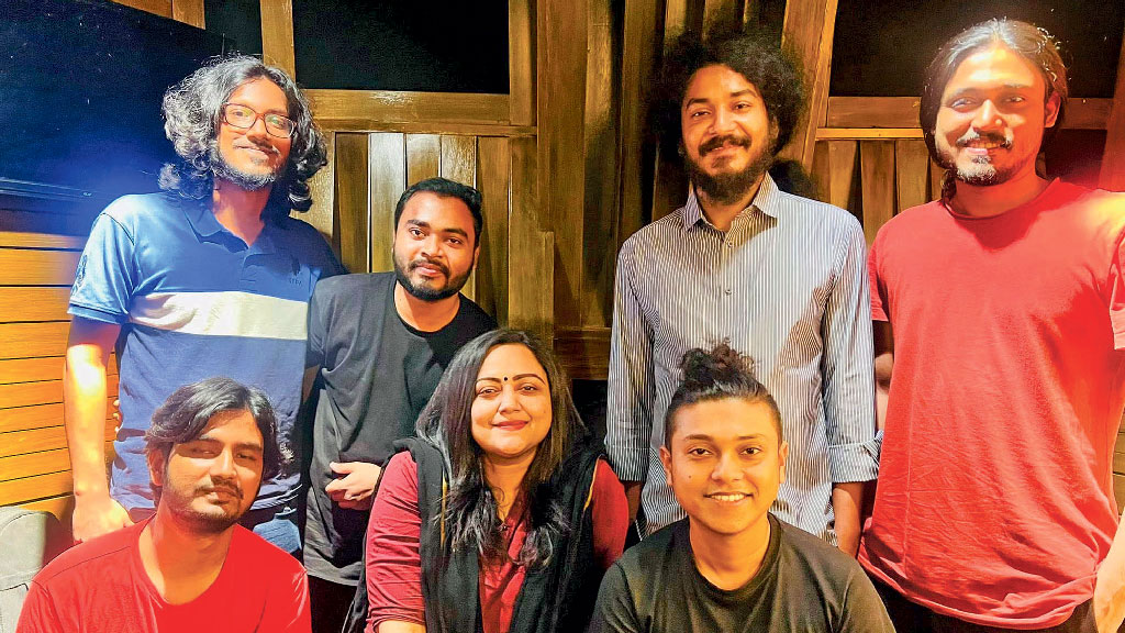 ভাঙাগড়ার পর চিরকুটের নতুন অ্যালবাম ‘ভালোবাসাসমগ্র’