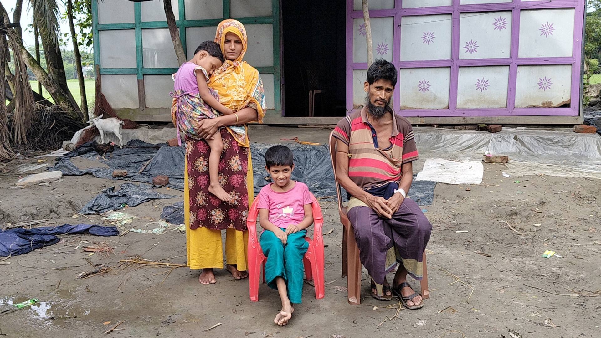 ক্যানসারে নিঃস্ব কৃষক খলিল, অর্থাভাবে বন্ধ হওয়ার পথে চিকিৎসা