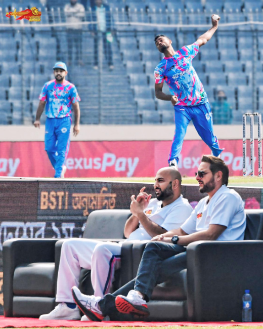সবশেষ বিপিএলে বিতর্কিত ফ্র্যাঞ্চাইজি ছিল চিটাগং কিংস। ফাইল ছবি