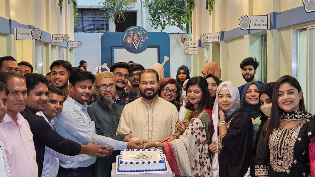 চট্টগ্রামে যাত্রা শুরু বিশেষায়িত পশু হাসপাতালের, মিলবে ২৪ ঘণ্টা জরুরি সেবা