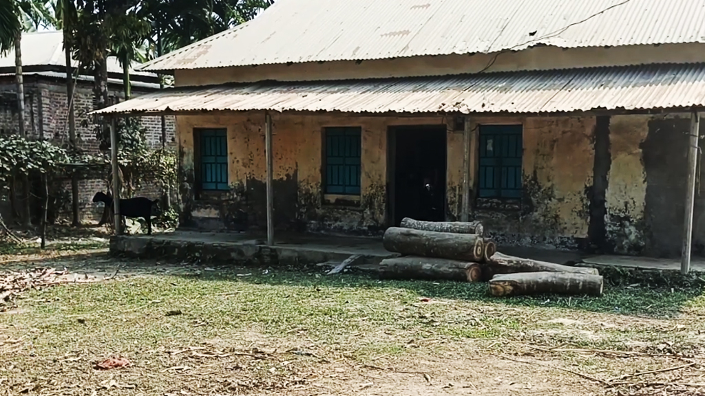 জনবল-সংকটে ধুঁকছে চৈত্রকোল ইউনিয়ন উপস্বাস্থ্যকেন্দ্র