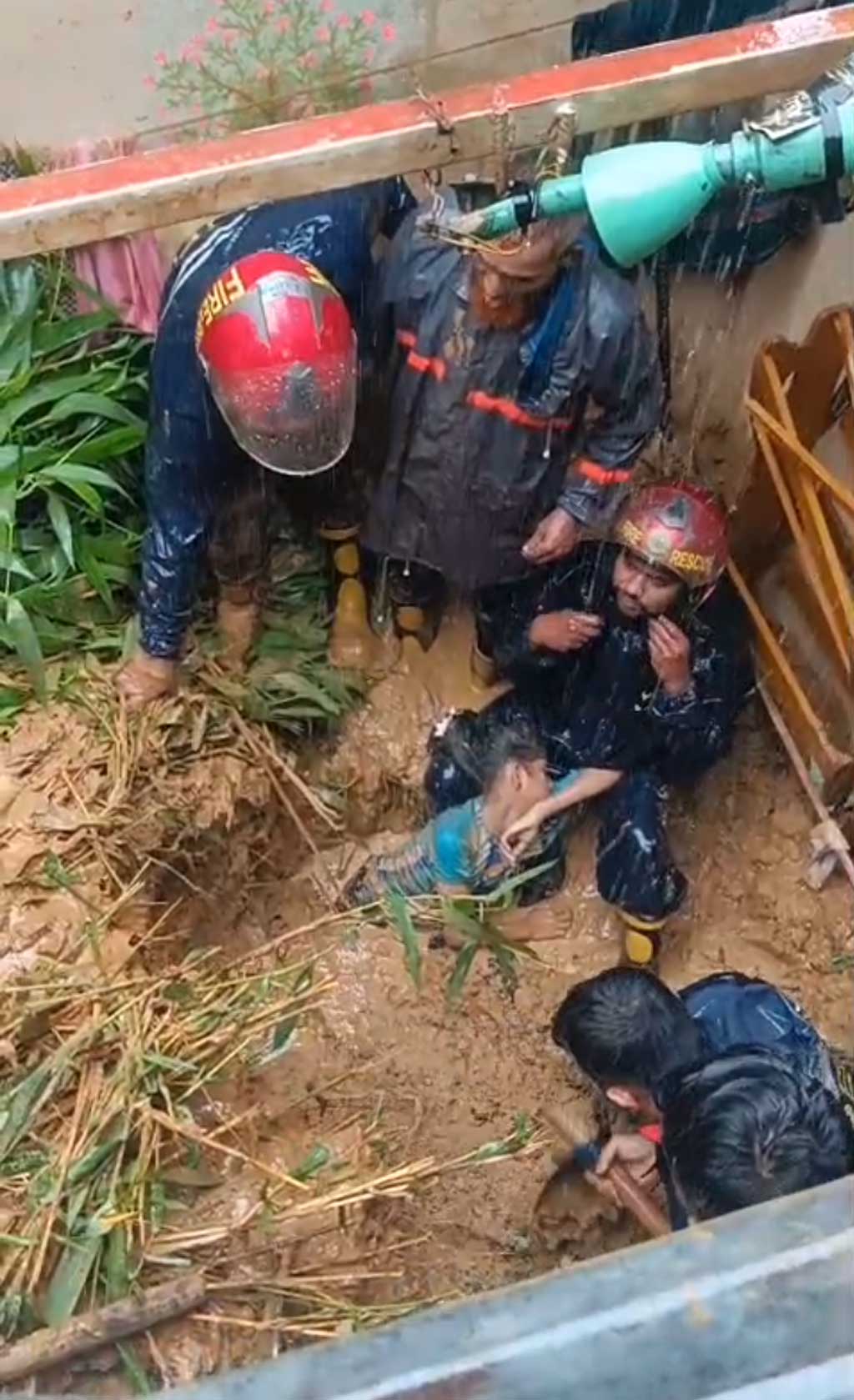 আর্জেন্টিনার জার্সি পরে রাতে আনন্দ-উল্লাস, সকালে পাহাড় ধসে নিহত সামিয়া