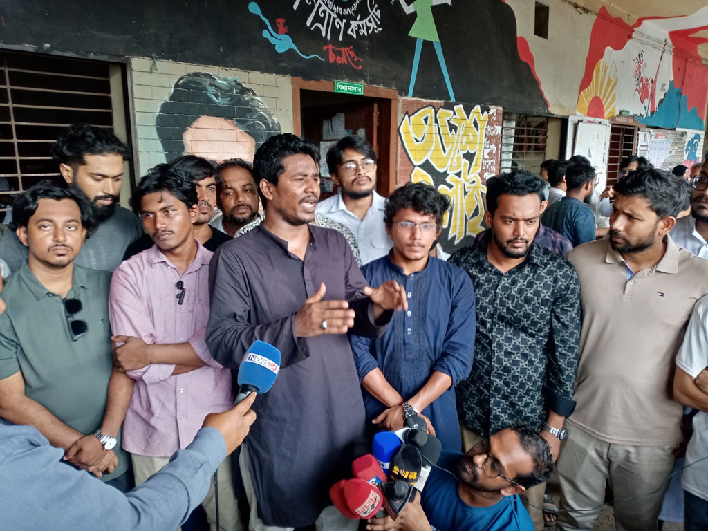 পটিয়ার ওসি প্রত্যাহারের পর এবার পুলিশের সংস্কারের দাবি তুলল বৈষম্যবিরোধীরা