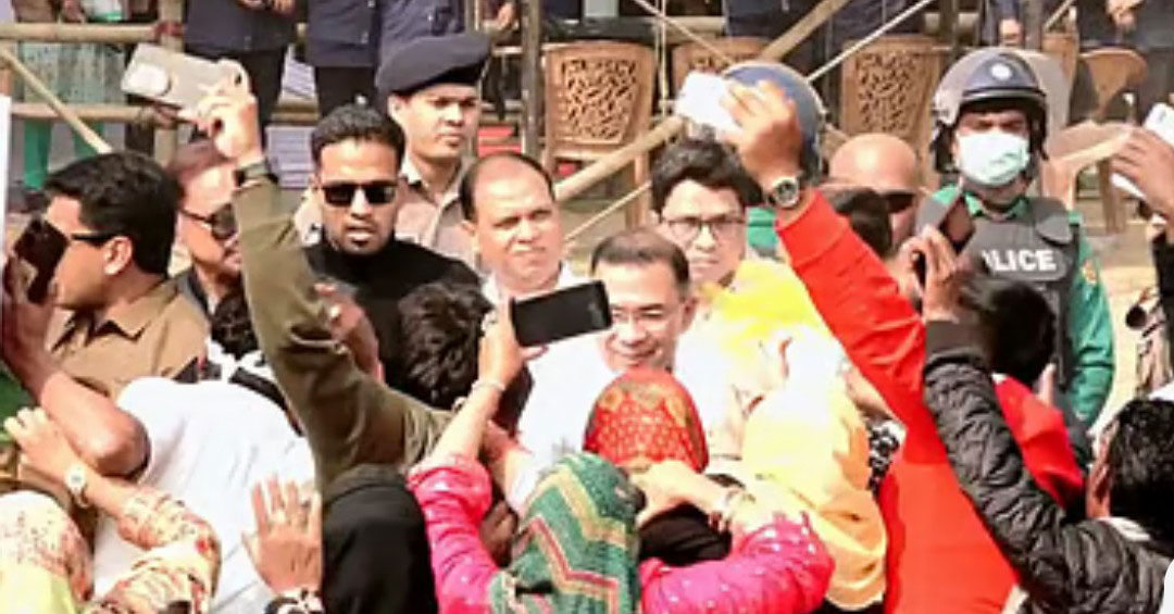 পলোগ্রাউন্ড জনসমুদ্র: সমাবেশে যোগ দিলেন তারেক রহমান