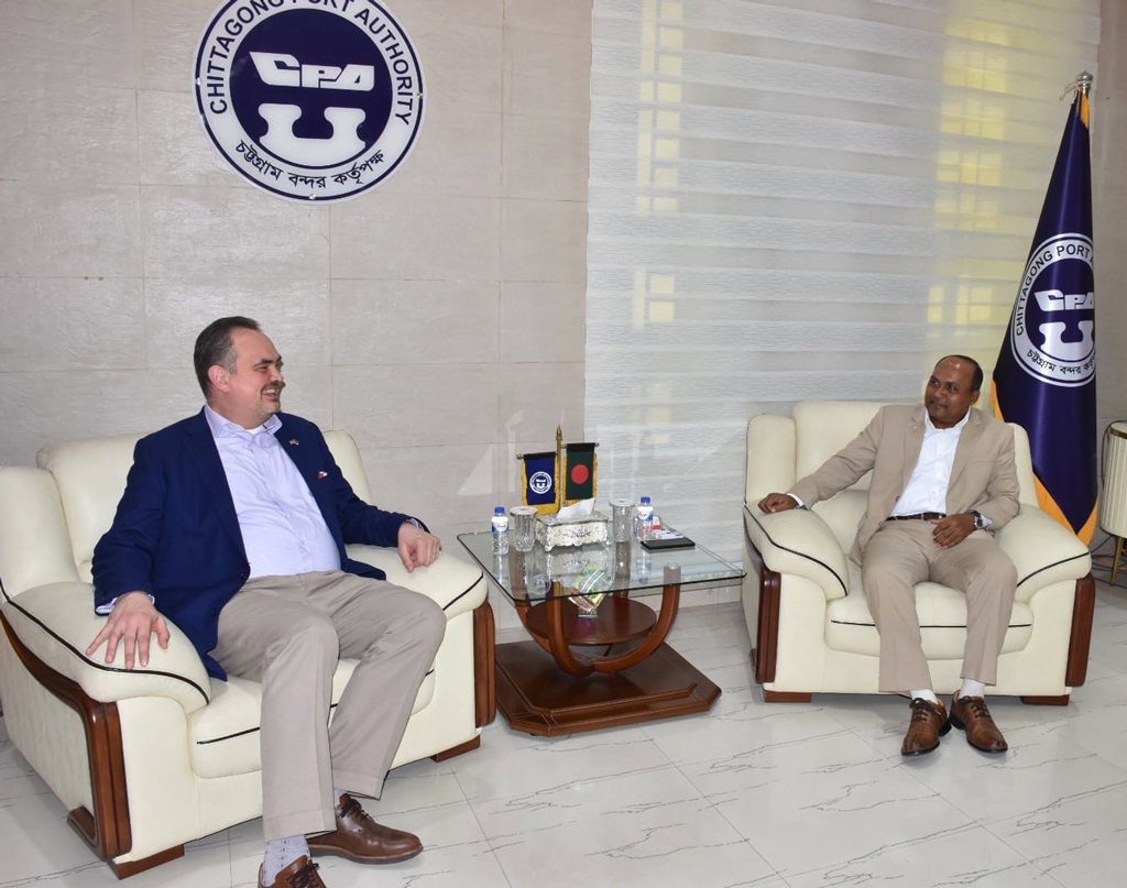 বন্দরকেন্দ্রিক বিদেশি বিনিয়োগে সহায়তার আশ্বাস মার্কিন রাষ্ট্রদূতের