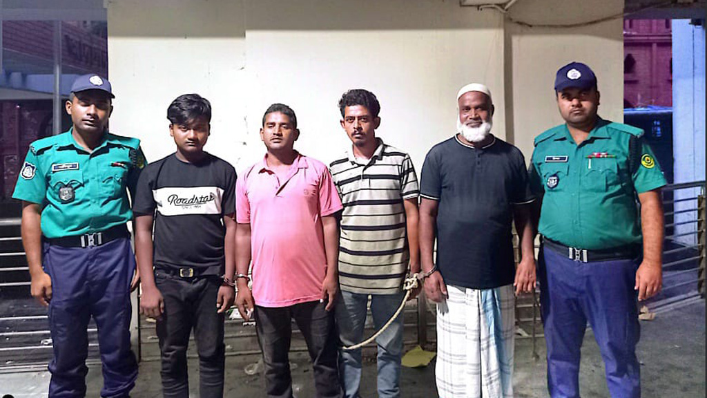 চট্টগ্রামে ছাত্রলীগের ঝটিকা মিছিল, চারজন গ্রেপ্তার