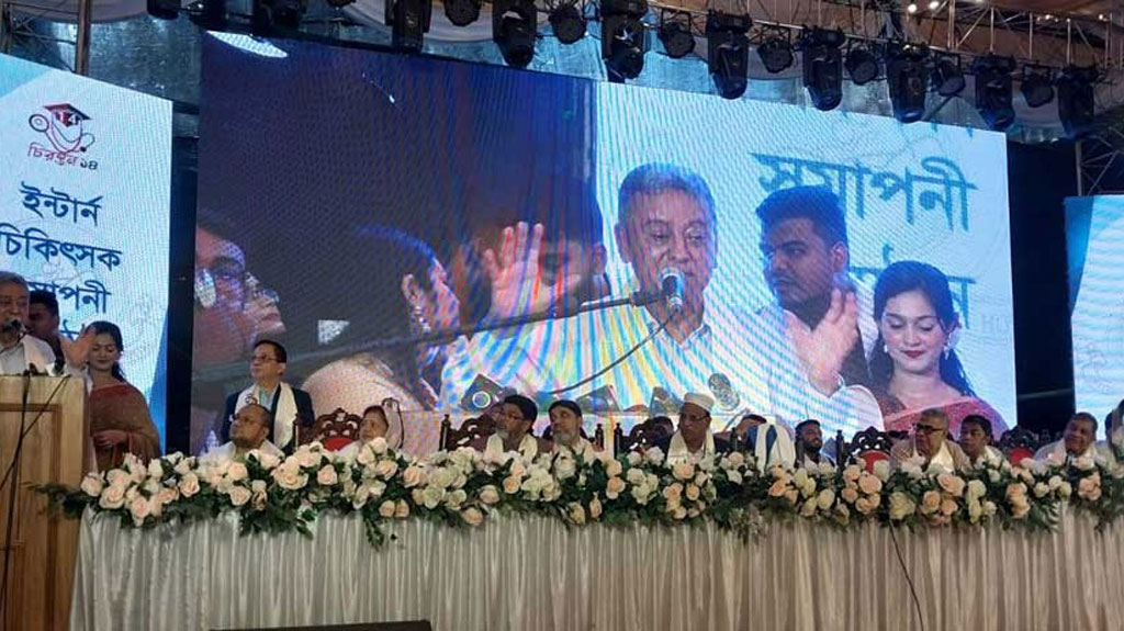 নিউইয়র্কের ঘটনা আ.লীগের ভবিষ্যৎ আরও অনিশ্চিত করেছে: আমীর খসরু