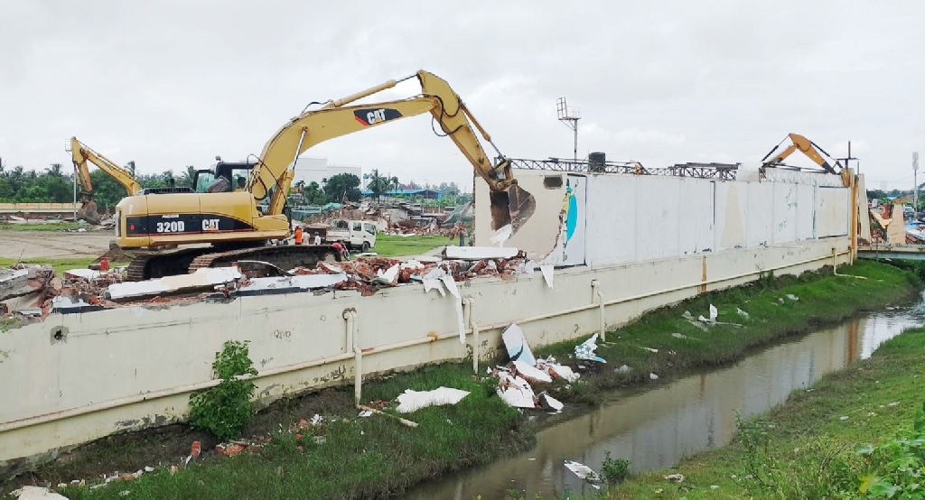 চট্টগ্রামে প্রভাবশালীদের দখল করা ৪০ একর জায়গা উদ্ধারে অভিযান পাউবোর
