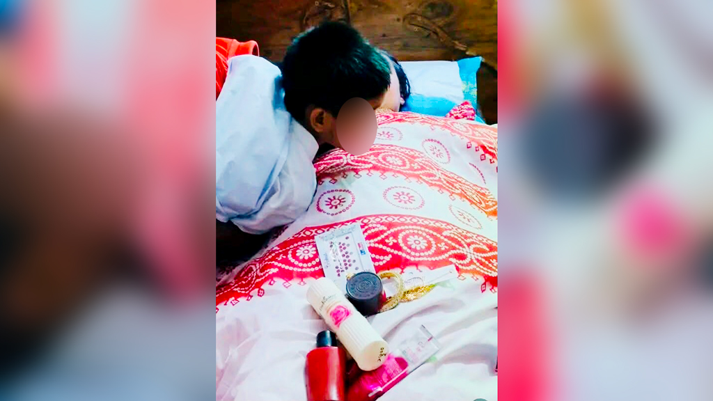 ঘুম যে আর ভাঙবে না, জানে না শিশু রিজান