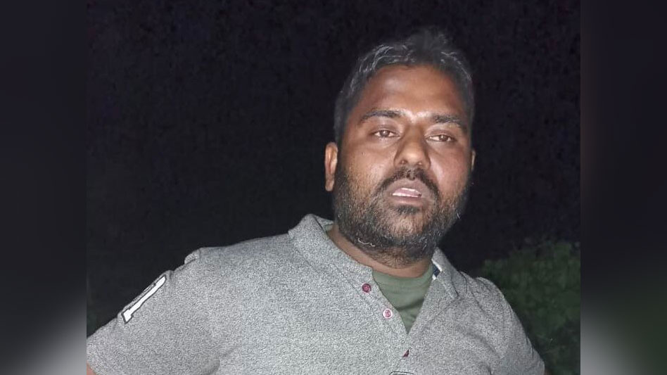 চালককে শ্বাসরোধ করে অটোরিকশা ছিনতাইয়ের চেষ্টা, পটিয়ায় জনতার হাতে যুবক আটক