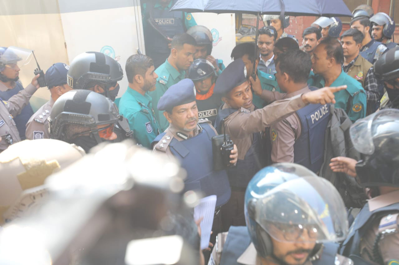 চট্টগ্রামে আইনজীবী আলিফ হত্যায় চিন্ময়সহ ৩৯ জনের বিরুদ্ধে বিচার শুরুর আদেশ আদালতের