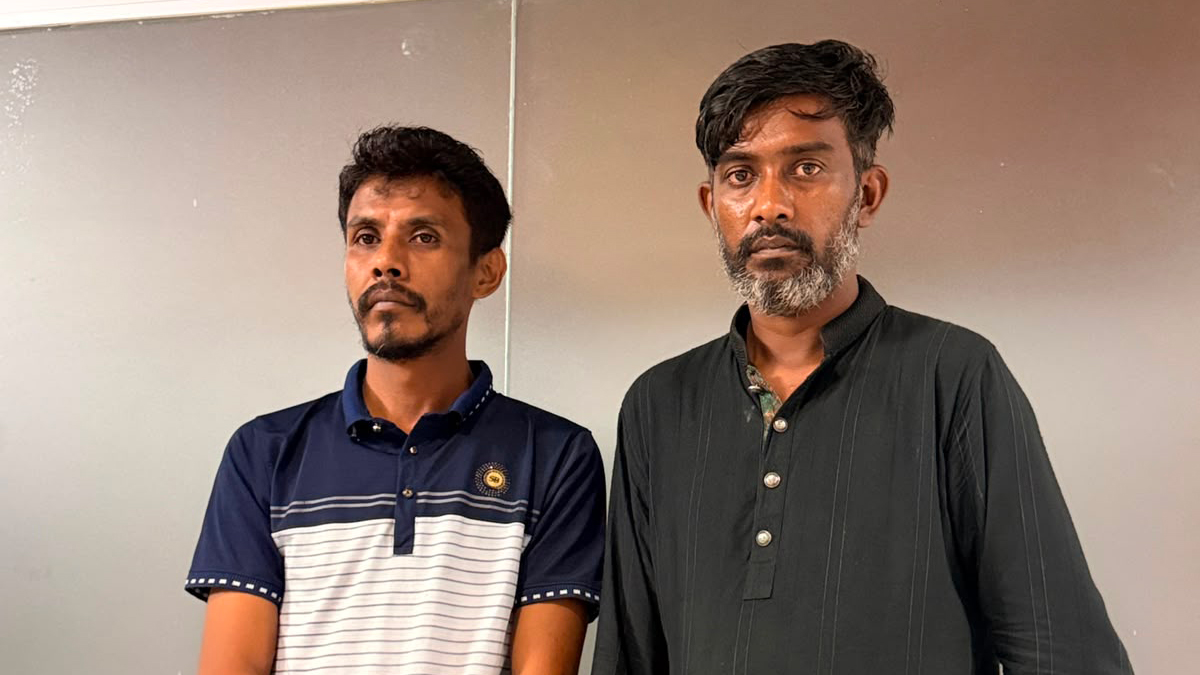 চট্টগ্রামে দিনদুপুরে মসজিদে ঢুকে দুই লক্ষাধিক টাকা চুরি, আটক দুই