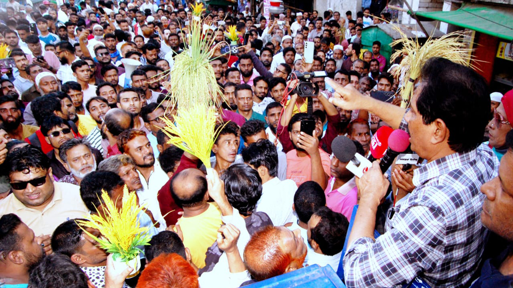 ‘কথা শুনে মনে হয়, দেশকে আপনারাই স্বাধীন করেছেন’