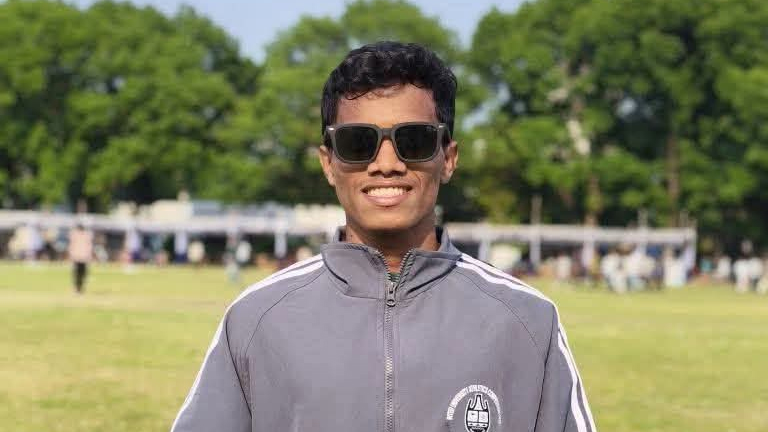 ব্যানার টাঙাতে গিয়ে বিদ্যুতায়িত হয়ে চবি শিক্ষার্থীর মৃত্যু