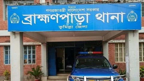 কুমিল্লার সীমান্ত এলাকা থেকে দুই পুলিশ সদস্যকে ধরে নিয়ে গেছে বিএসএফ

