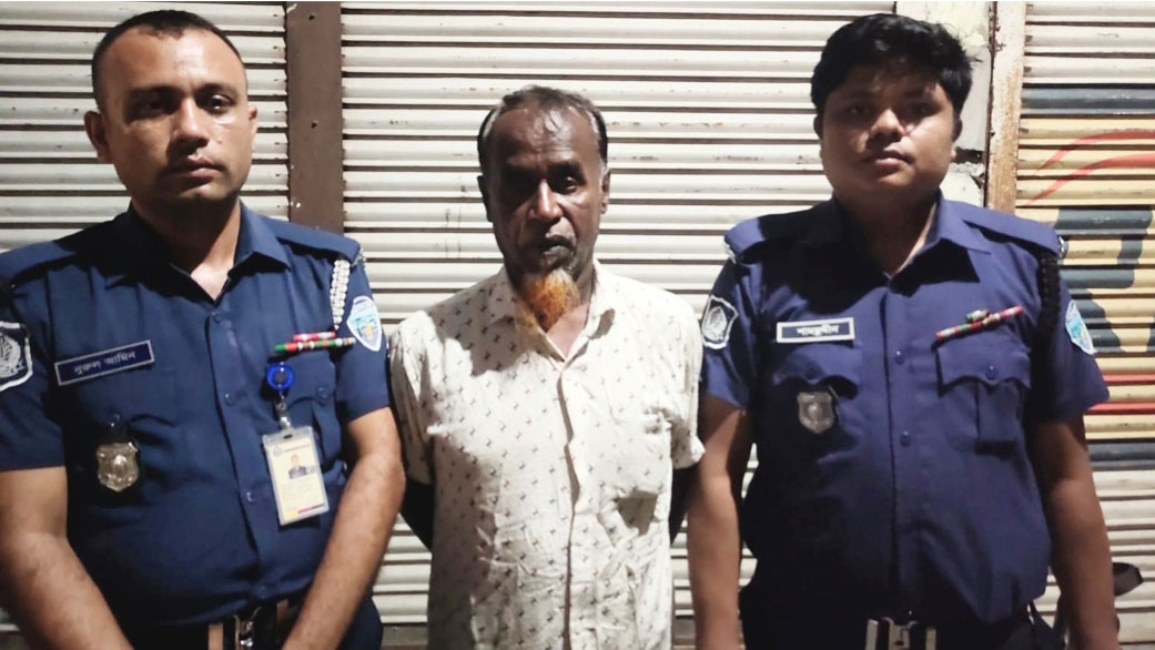 কুমিল্লায় ফুটপাতে ঘুমন্ত নারীকে ধর্ষণ, অভিযুক্ত খোকন আটক