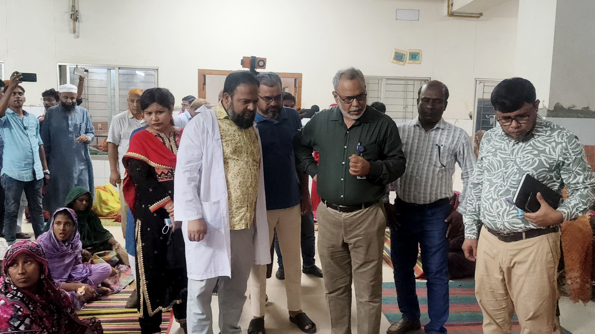 হাসপাতাল পরিদর্শনে এসে তত্ত্বাবধায়ককে স্বাস্থ্যের এডিজি বললেন ‘আপনি যা করছেন, এগুলো ক্রাইম’