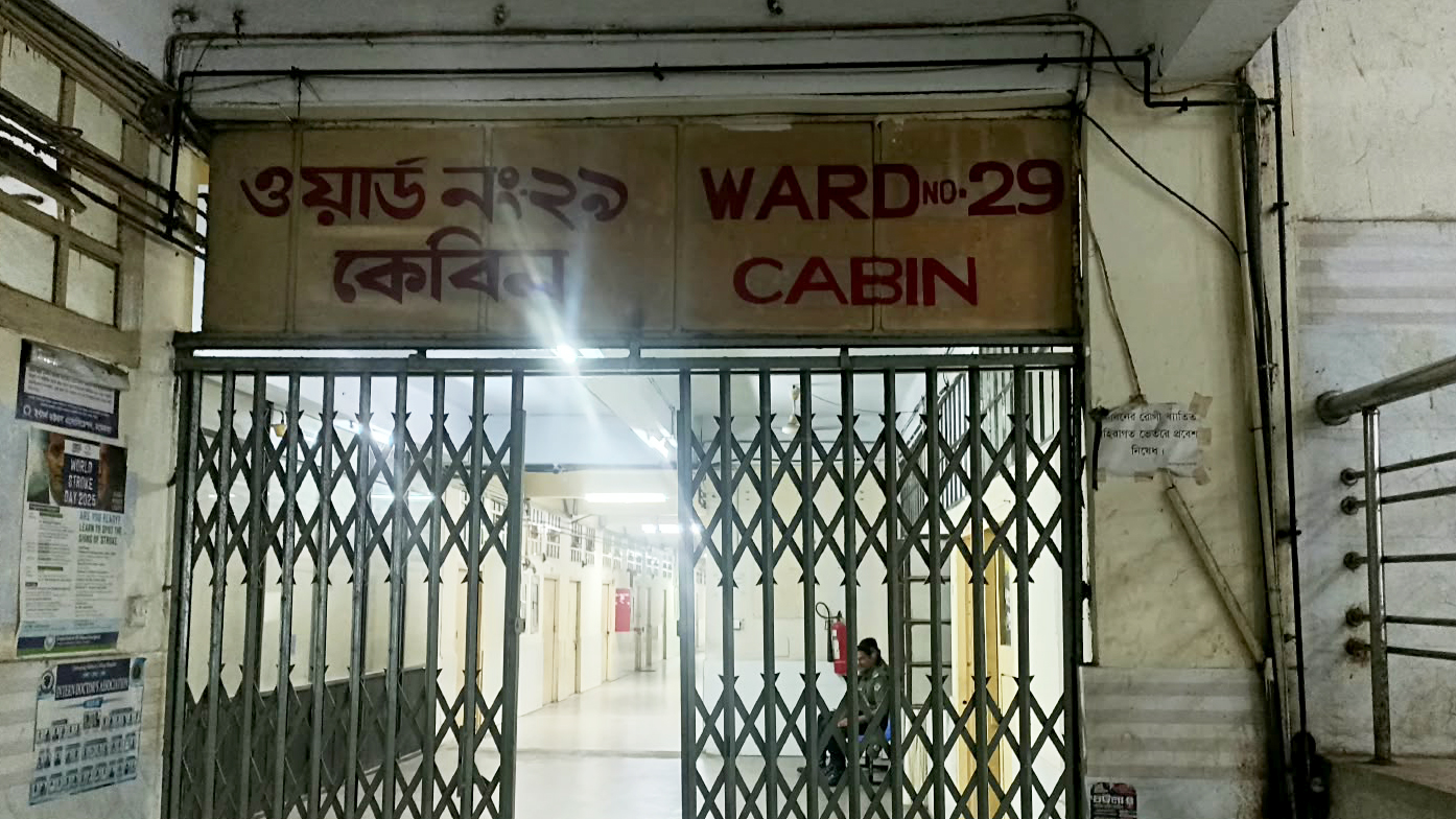 চমেক হাসপাতালের কেবিনে চিকিৎসাধীন চুয়েট ভিসি