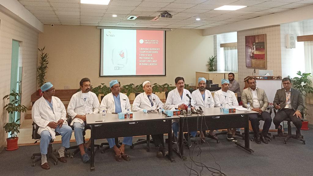 কৃত্রিম হৃৎপিণ্ড প্রতিস্থাপন: খরচ বেশি, স্থায়ী হতে পারে ২০ বছর