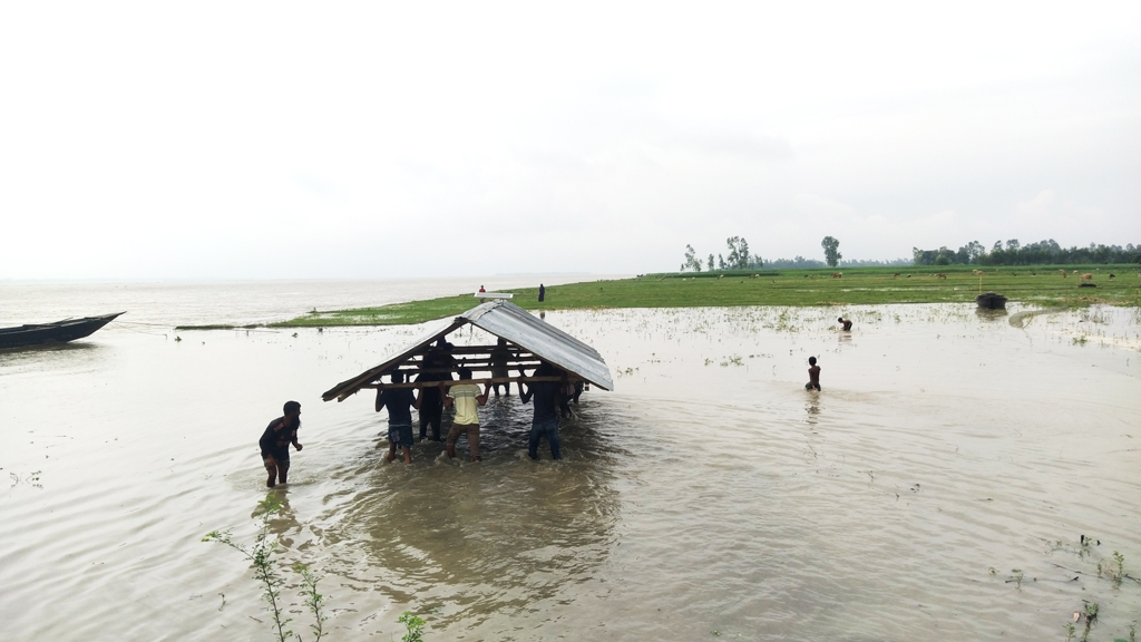 ব্রহ্মপুত্রের পানি বিপৎসীমার ১৯ সেন্টিমিটার ওপরে, নিম্নাঞ্চল প্লাবিত