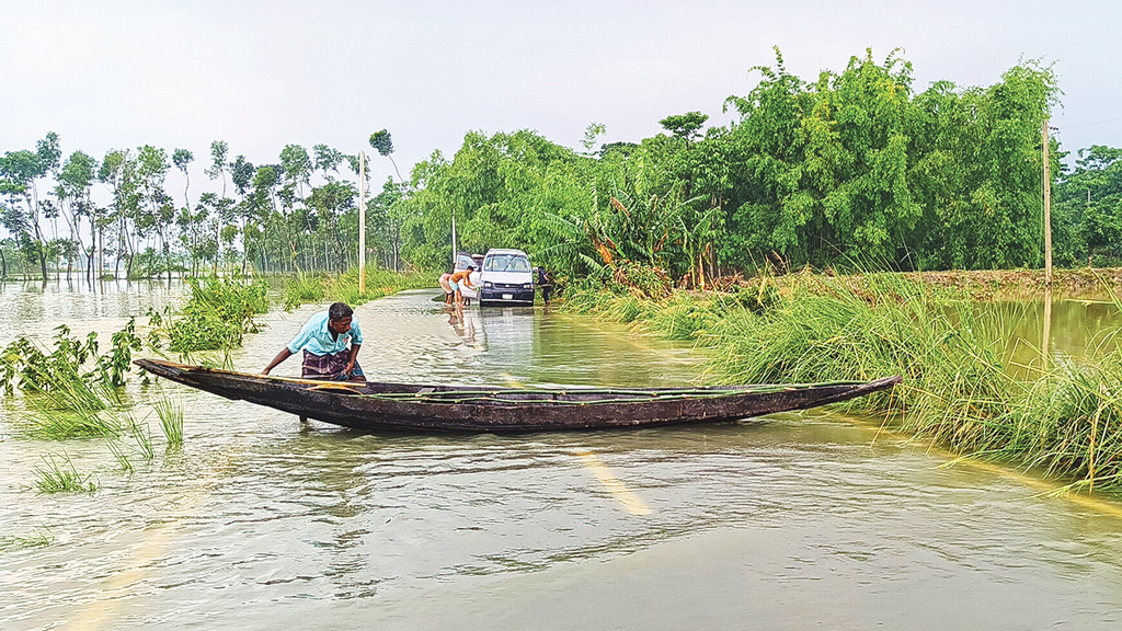 আকস্মিক বন্যায় দিশেহারা সিলেটের সাড়ে ৬ লাখ মানুষ