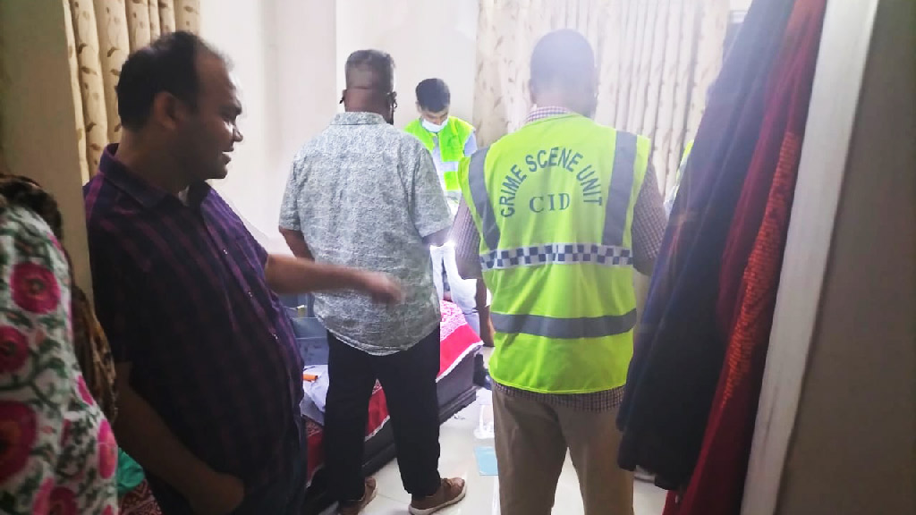 মোহাম্মদপুরে চুরি: গৃহপরিচারিকা ও ২ নিরাপত্তাকর্মীকে রিমান্ডে চায় পুলিশ