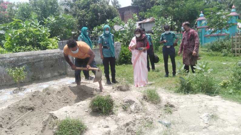 ধর্ষণের পর হত্যার অভিযোগ, দাফনের ১৬ দিন পর কলেজছাত্রীর মরদেহ উত্তোলন