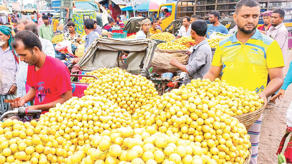 কোটি টাকার লটকনের হাট