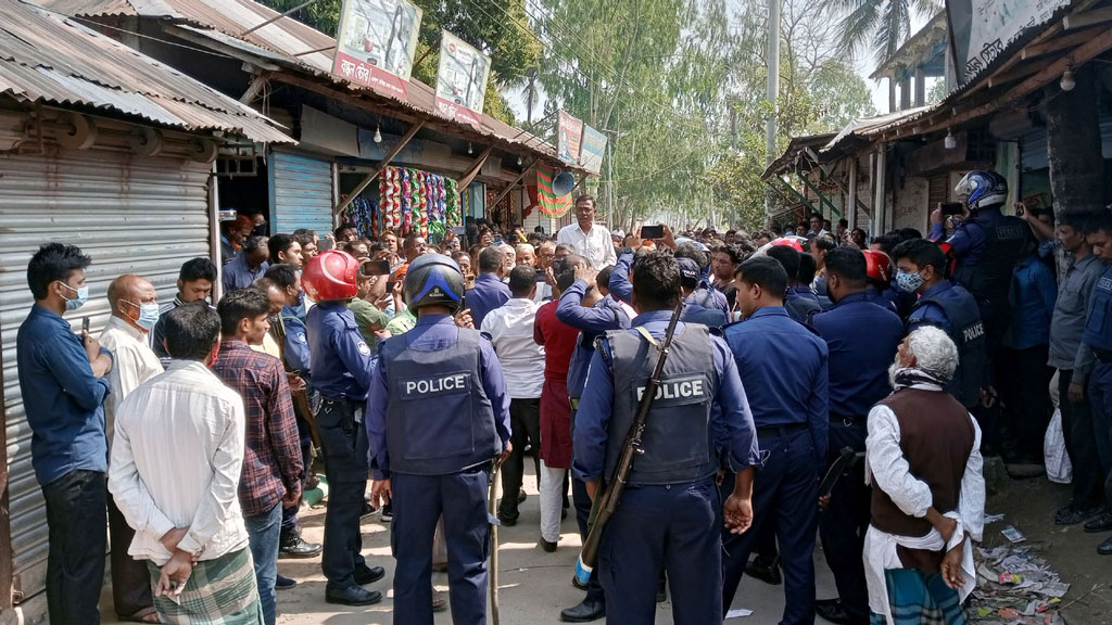 বিএনপির বিক্ষোভে বাধা