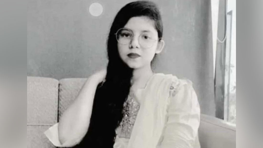 প্রেমিকাকে হত্যা করে ৬ দিন পর থানায় হাজির তরুণ