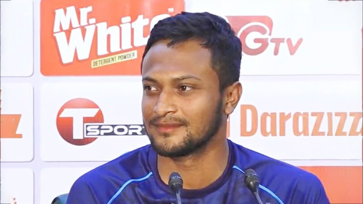 আমরা ব্যর্থ হওয়ার ভয় বেশি করি