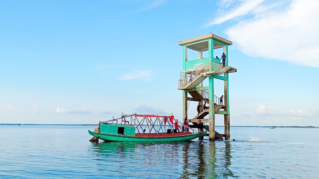পর্যটকদের প্রিয় জায়গা হাকালুকি হাওর