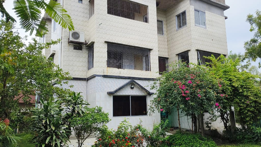 গাজীপুরে ওএসডি পুলিশ কর্মকর্তার বাবার বাড়িতে ডাকাতি, স্বর্ণালংকার লুট