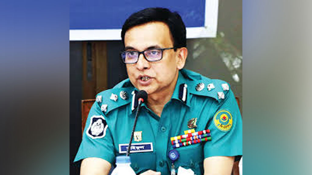 চট্টগ্রাম মহানগর পুলিশের সাবেক কমিশনার বরখাস্ত
