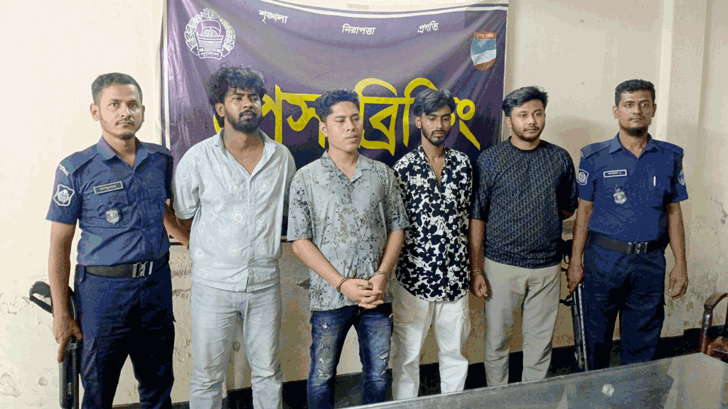 ভারতে পালানোর সময় যেভাবে গ্রেপ্তার হলেন শীর্ষ সন্ত্রাসী ডেভিড ইমন