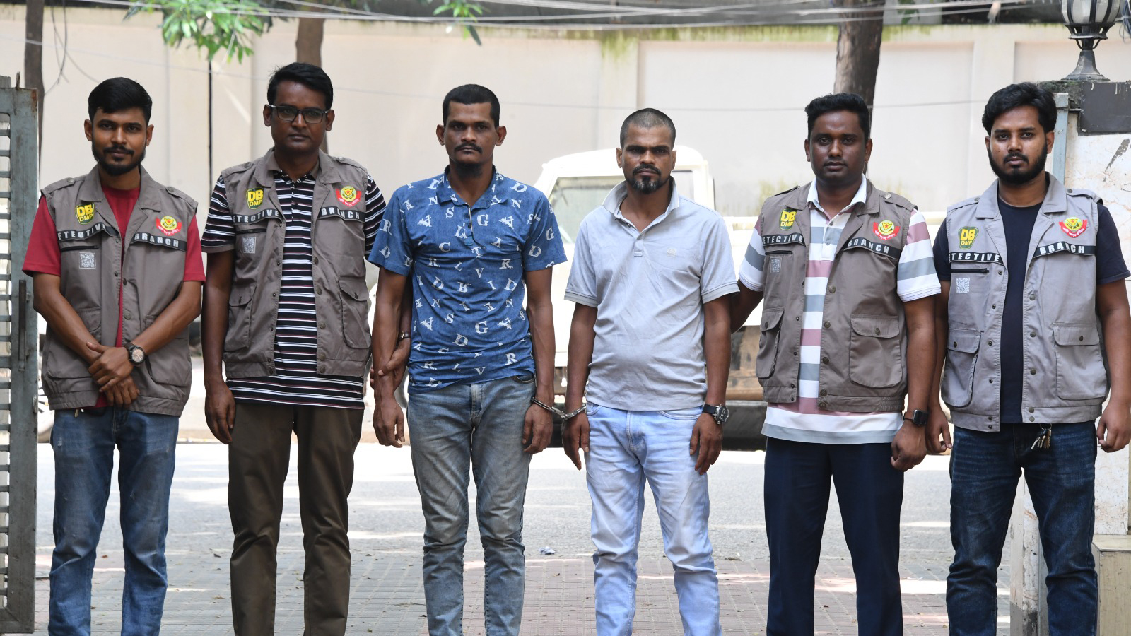 নতুন দুজনই প্রকৃত আসামি, র্যাবের গ্রেপ্তার ৩ জনের সংশ্লিষ্টতা নেই: ডিবি