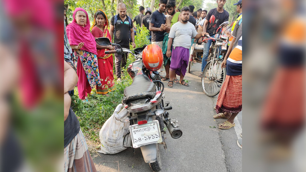 মোল্লাহাটে মোটরসাইকেল নিয়ন্ত্রণ হারিয়ে যুবক নিহত