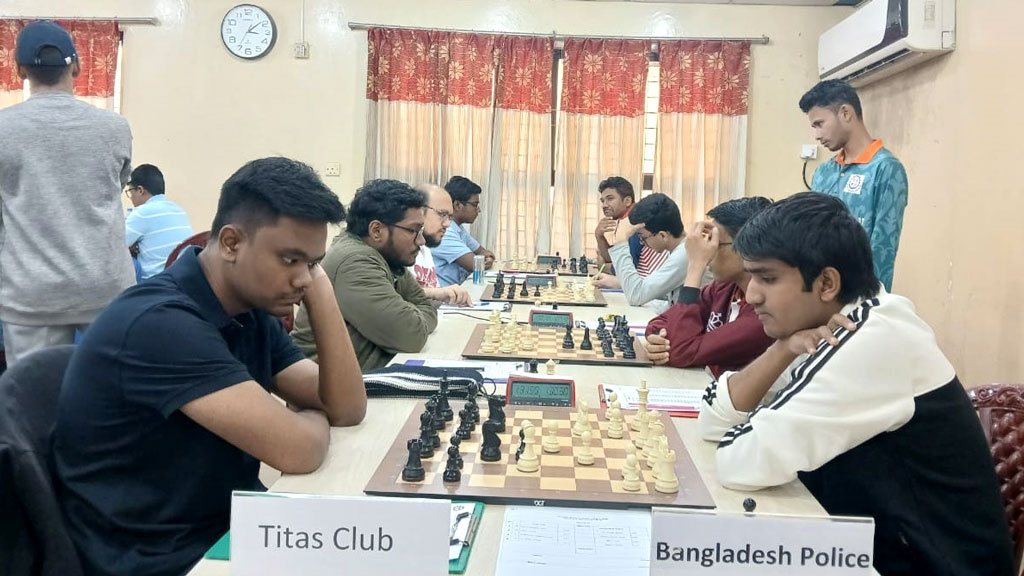 এক বছরে তিতাসের জোড়া শিরোপা