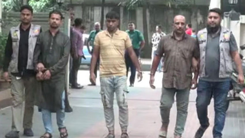 ফকিরাপুলে পুলিশকে গুলির ঘটনায় সাভার থেকে অস্ত্র উদ্ধার