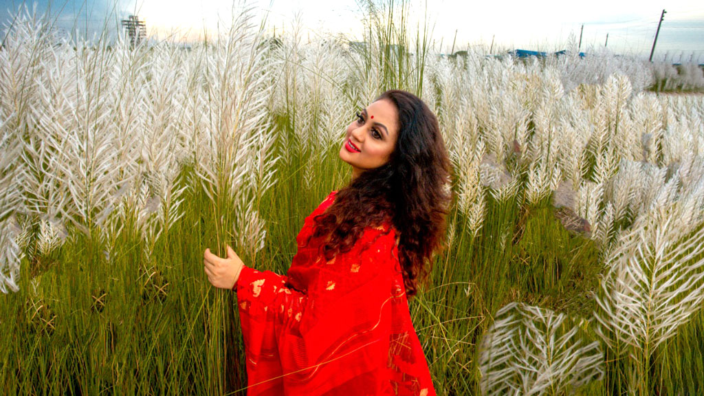নতুন পথে হাঁটছেন অভিনেত্রী রুহি