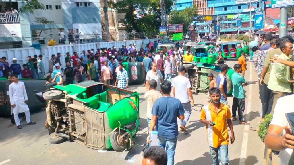 সিলেটে ব্যবসায়ী ও অটোচালকদের সংঘর্ষের ঘটনা তদন্তে কমিটি, ফের বৈঠক বুধবার